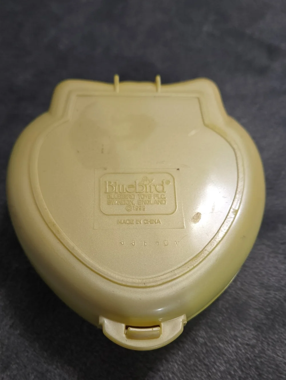 1995 Vintage Polly Pocket Stylin' Salon Happenin' Hair Spa Compact Playset
